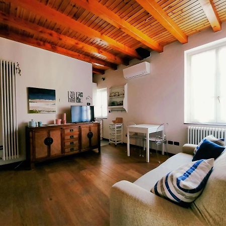 Antica Corte, Bilocale Nel Centro Storico Di Como Apartamento Exterior foto