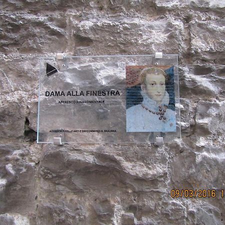 Antica Corte, Bilocale Nel Centro Storico Di Como Apartamento Exterior foto