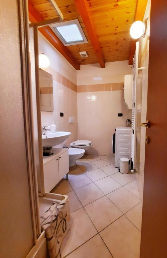 Antica Corte, Bilocale Nel Centro Storico Di Como Apartamento Exterior foto