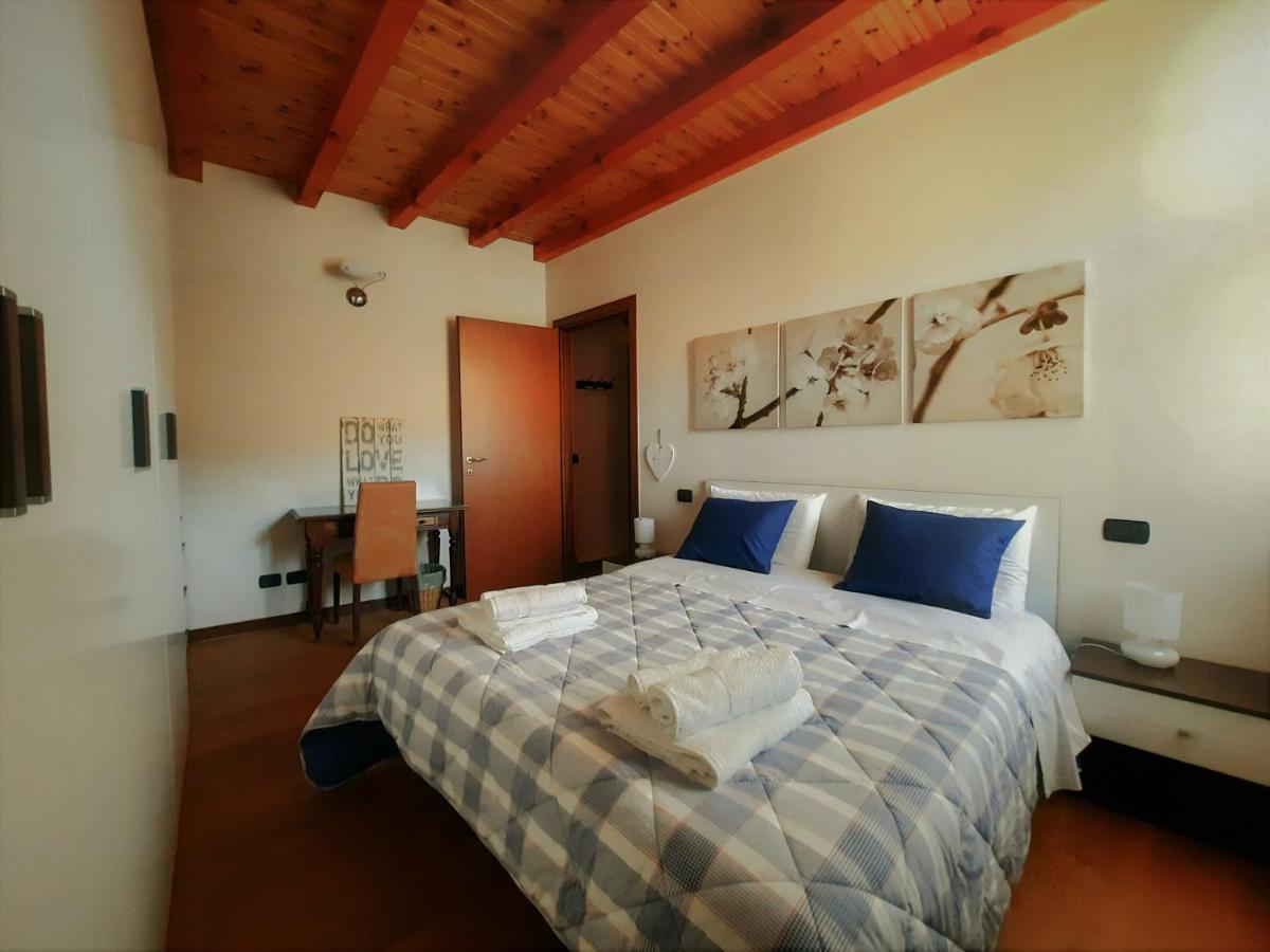 Antica Corte, Bilocale Nel Centro Storico Di Como Apartamento Exterior foto